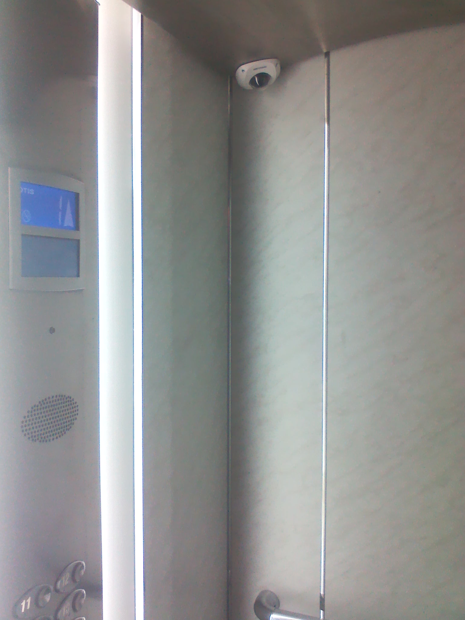 установка видеонаблюдения в лифте